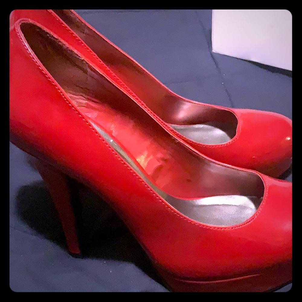 Guess heels